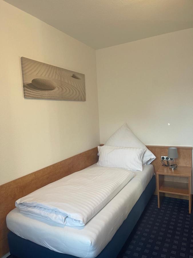 Krystall Hotel Filderstadt Buitenkant foto
