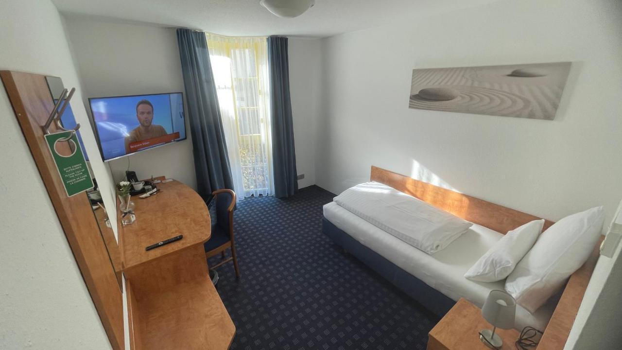 Krystall Hotel Filderstadt Buitenkant foto