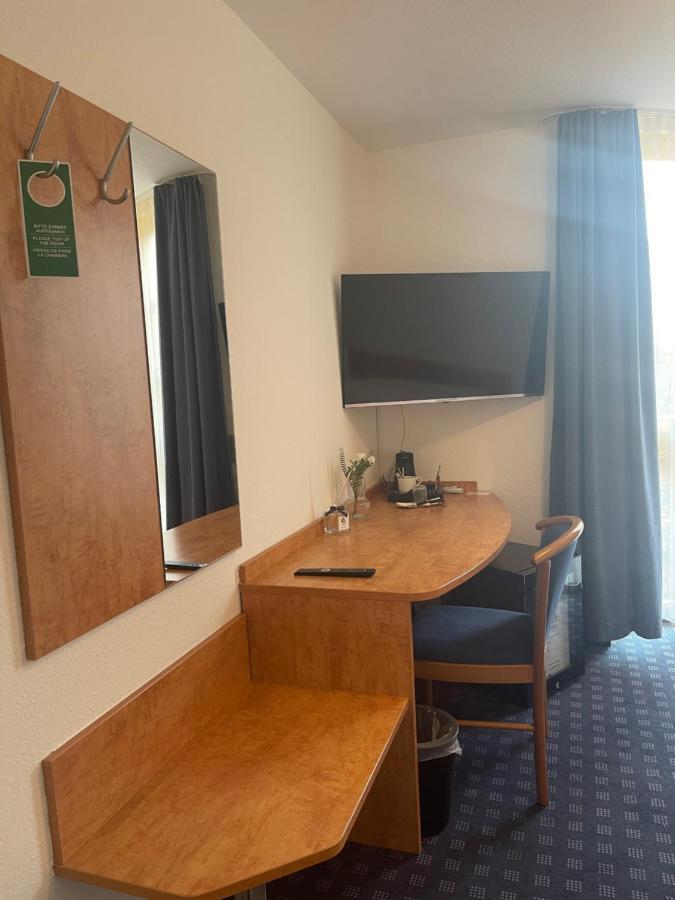 Krystall Hotel Filderstadt Buitenkant foto