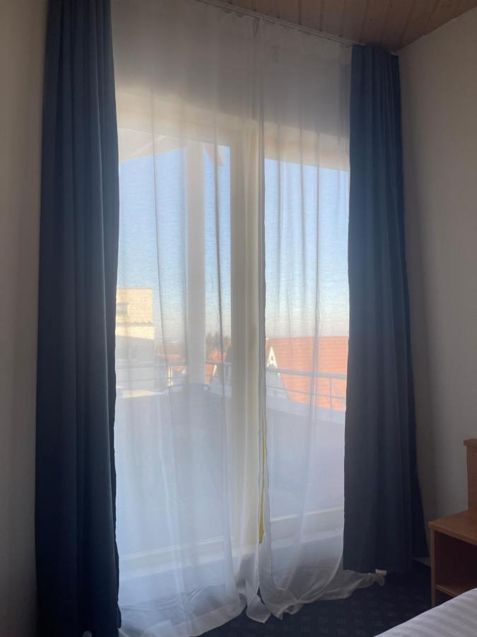 Krystall Hotel Filderstadt Buitenkant foto